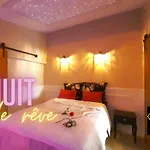 Lux, Privatif Valenciennes アパート